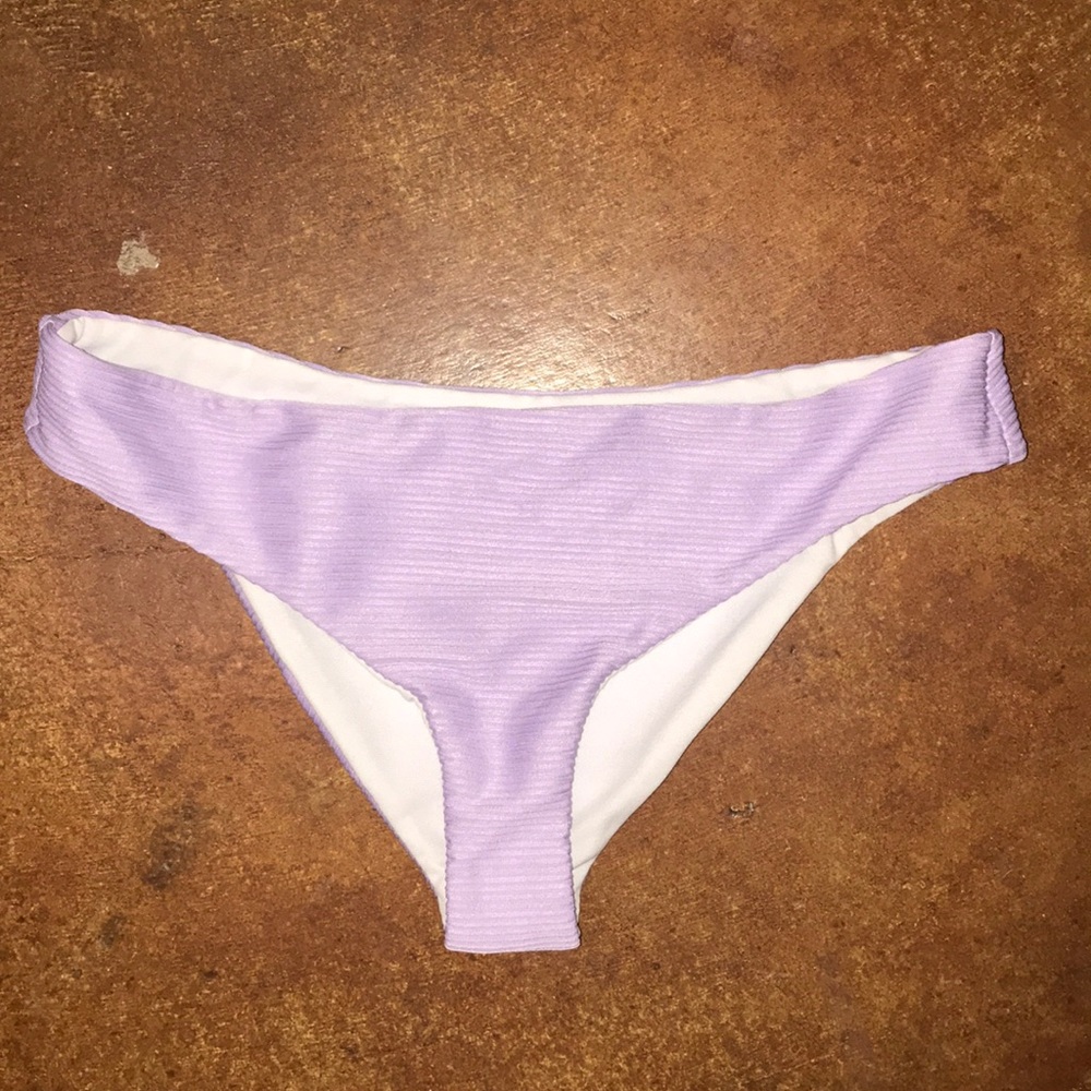 Purple ribbed bikini bottoms